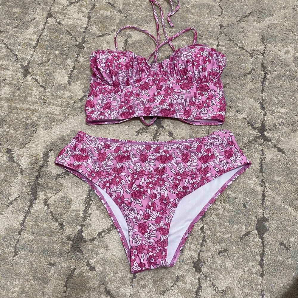 Pink floral bikini set 👙✨🌸